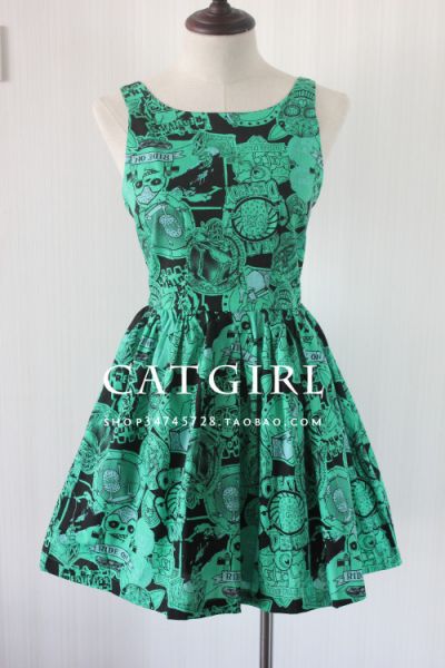 Vestido Harajuku Verde com Estampa de Caveiras -2 Modelos