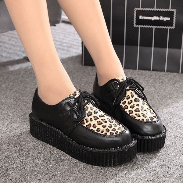 Creeper Preto com detalhes de tigre